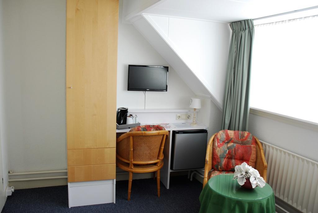 Bed And No Breakfast Joy Bed & Breakfast Noordwijk Exterior photo